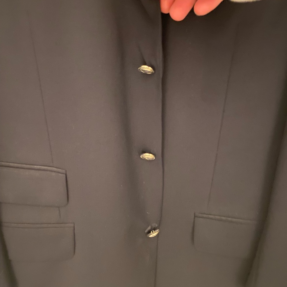 Gucci Vintage three button navy Blazer w/silver “GG” buttons. - Picture 2 of 10